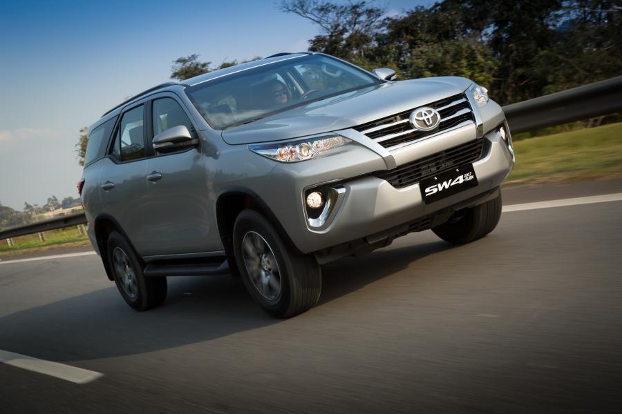  Toyota SW4 2016 года  (фото 8 из 32)